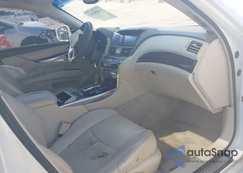 2012 Infiniti M37 z USA, uszkodzony, nr VIN JN1BY1AP0CM330191